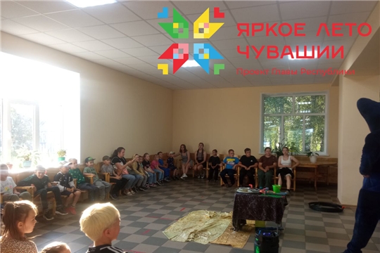 В Чепкас-Никольском СДК прошло развлекательное Шоу от Хаги Ваги: Мыльно-Дымные пузыри.