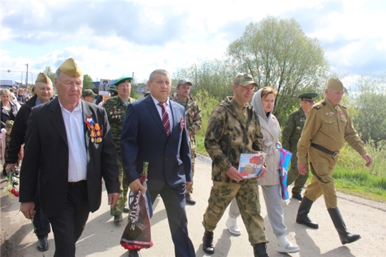  Чествование героев прошлого и настоящего.