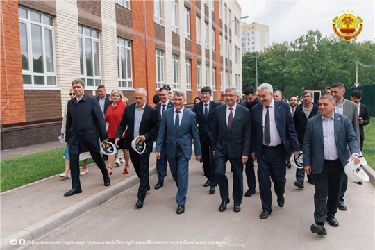 Глава Чувашии Олег Николаев оценил готовность трех новых школ региона
