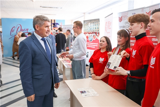 Олег НИКОЛАЕВ: «Сире тăван республика юратса кĕтет»