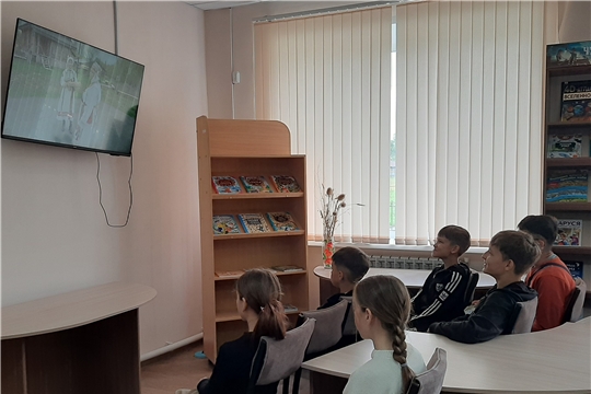 Краеведческий час «Республика – гордость моя» в Нижнекумашкинской сельской библиотеке