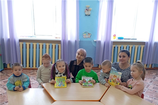 День книгодарения  «Подари ребенку радость быть читателем» в Торханской сельской библиотеке