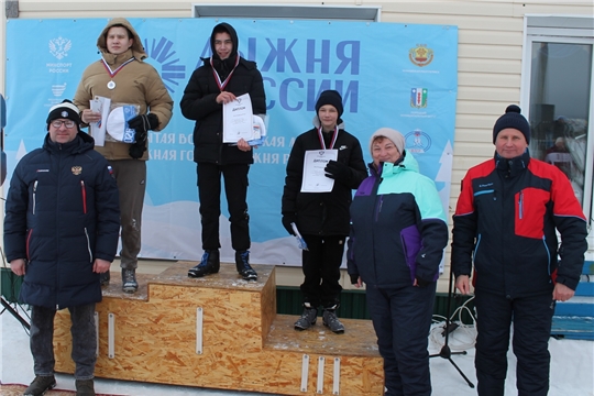 Директор БУ ДО «СШОР №6» принял участие в чествовании участников муниципального этапа Всероссийской массовой лыжной гонки «Лыжня России-2026» на стадионе «Поречье»