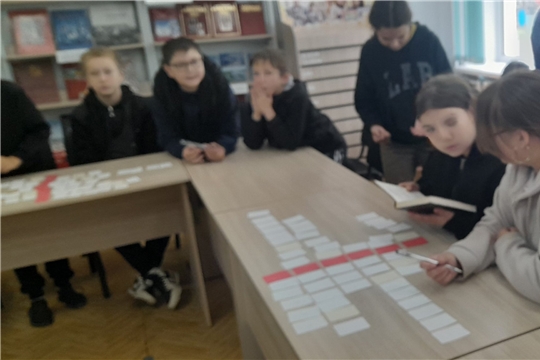 В Детской библиотеке провели краеведческий час "Классик чувашской поэзии"